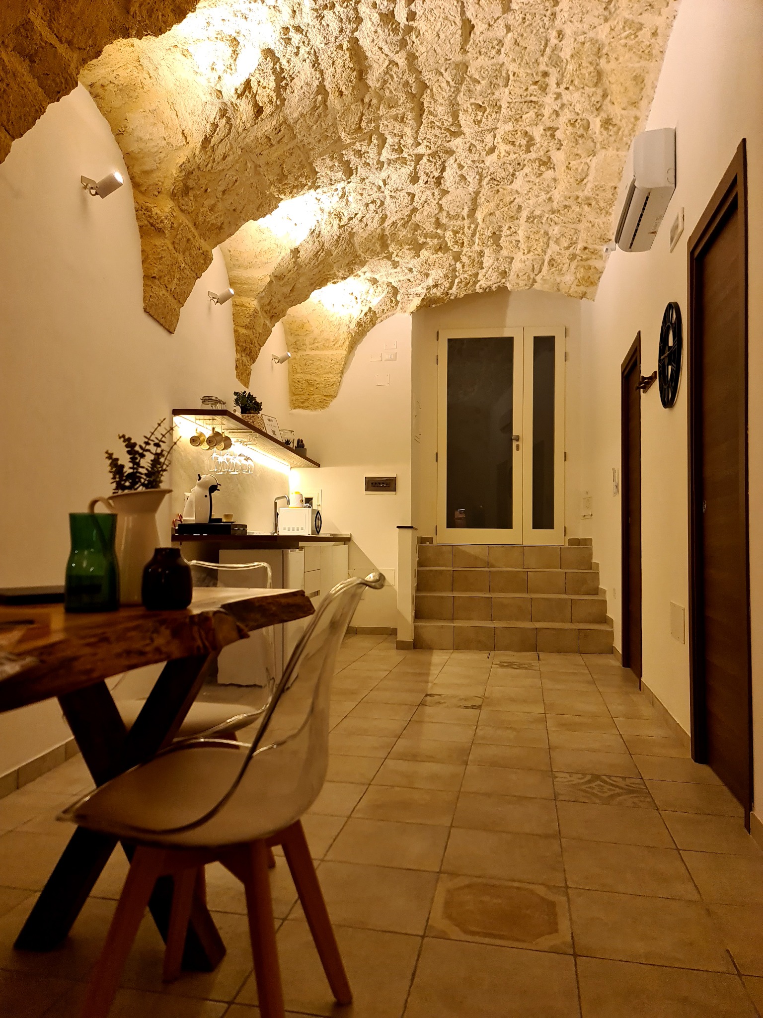 Angolo cucina attrezzato